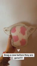 Load and play video in Gallery viewer, Cow Wooden Bowl Candle
