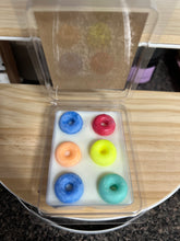 Load image into Gallery viewer, Fruit loops wax melts
